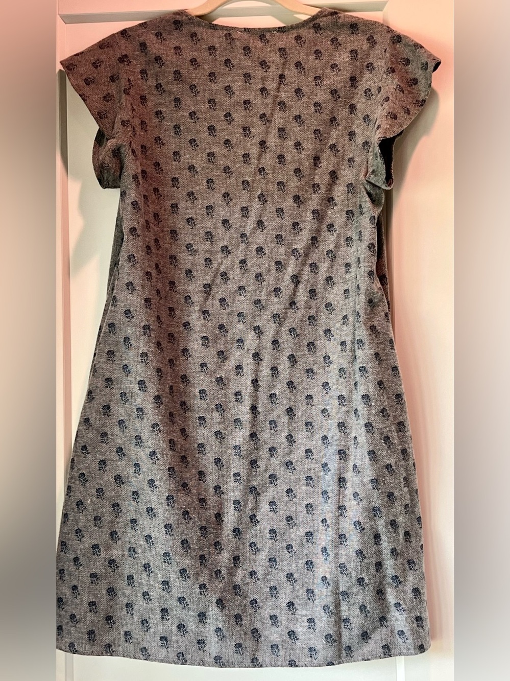THML Floral Embroidered Mini Dress- size large -NWT - Picture 2 of 9
